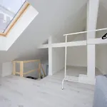Lejlighed Bright With Air Conditioning Near The Copernicus Science Center In By Renters